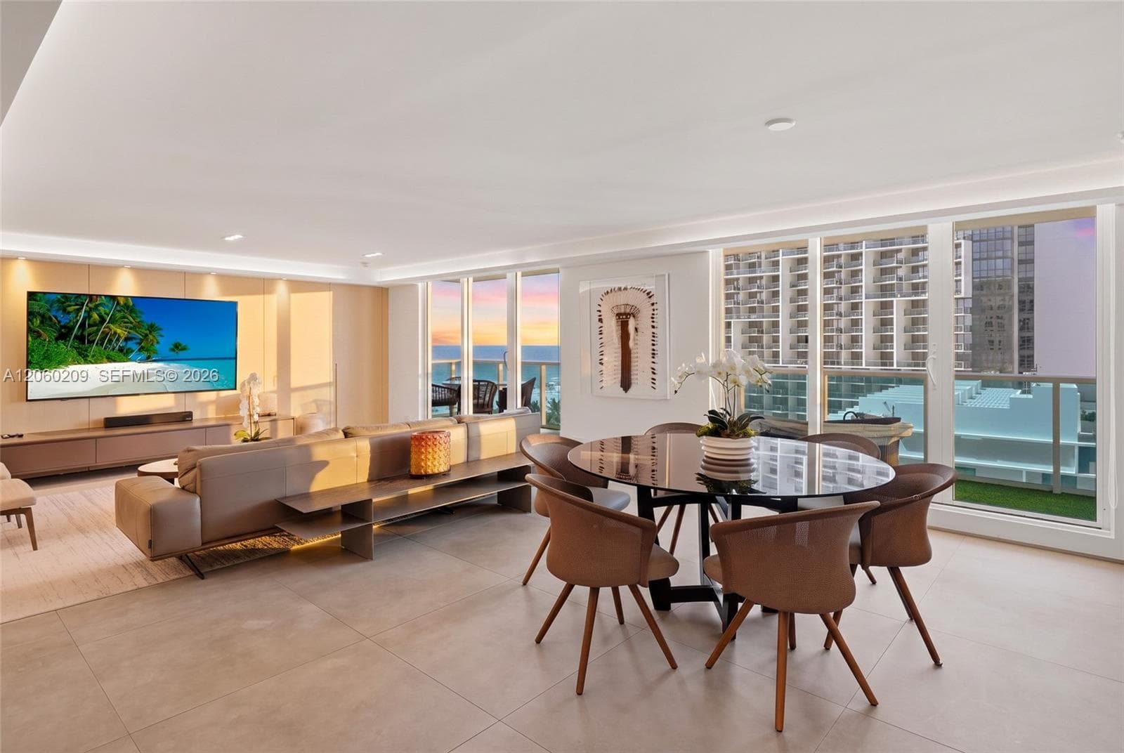 2301 Collins Ave 1004 photo 3