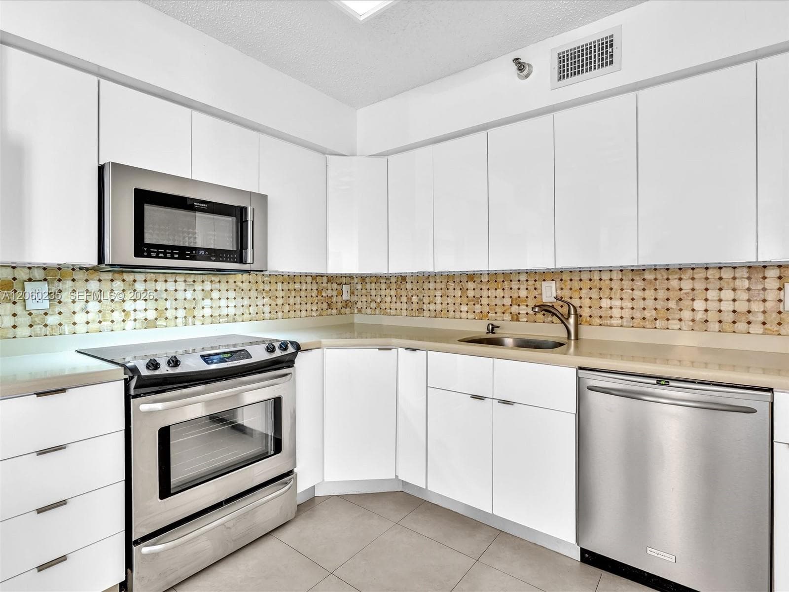 3530 Mystic Pointe Dr 1004 photo 13