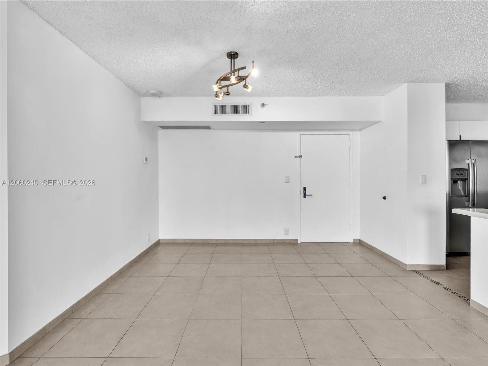3530 Mystic Pointe Dr 1004 photo 6