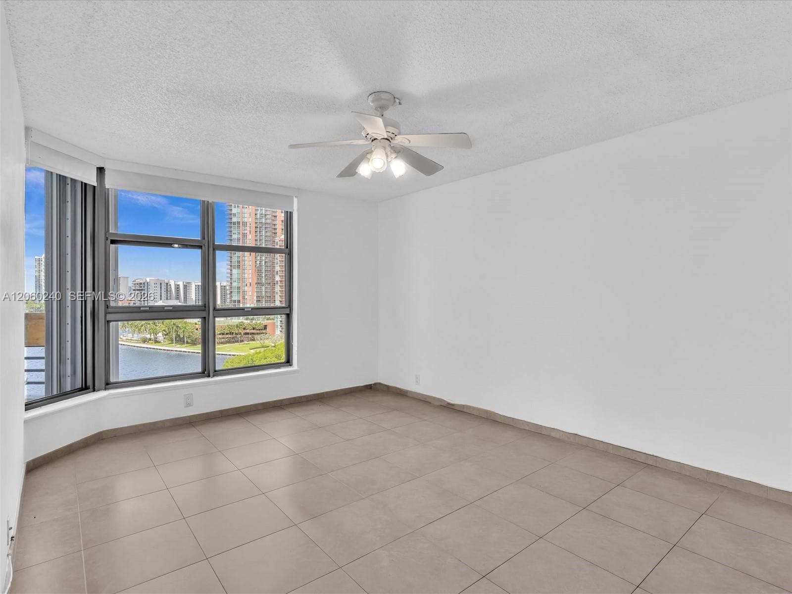 3530 Mystic Pointe Dr 1004 photo 16