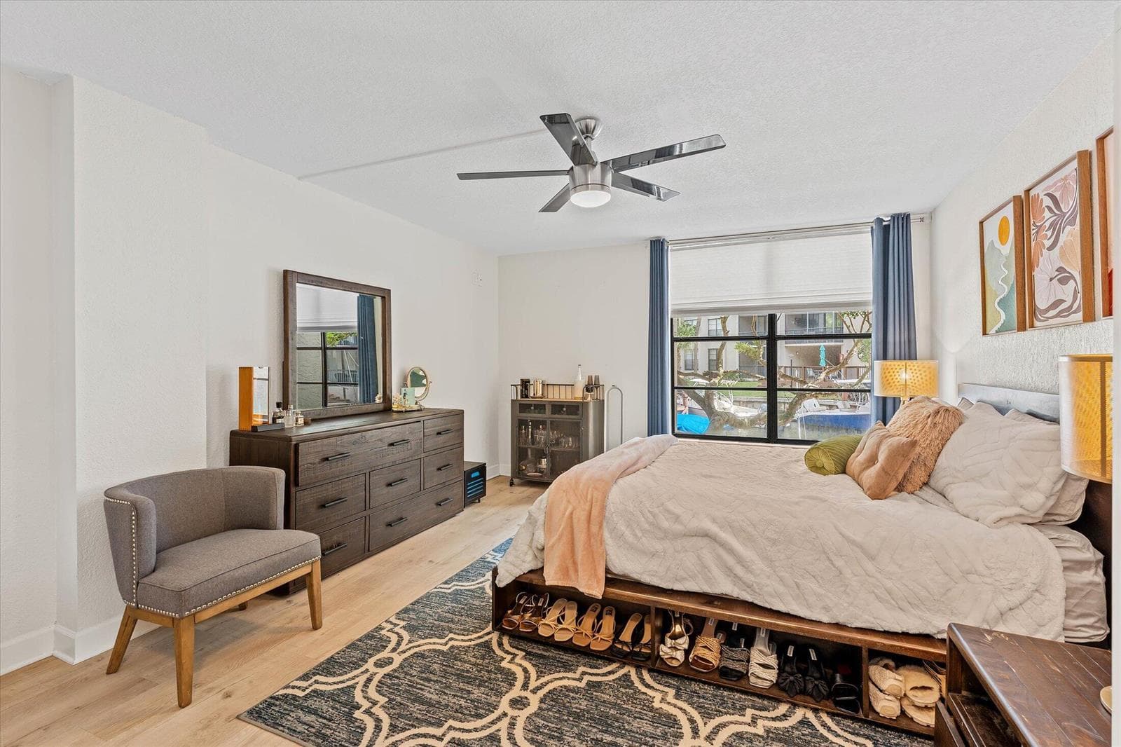 21 ROYAL PALM Way 1050 photo 13