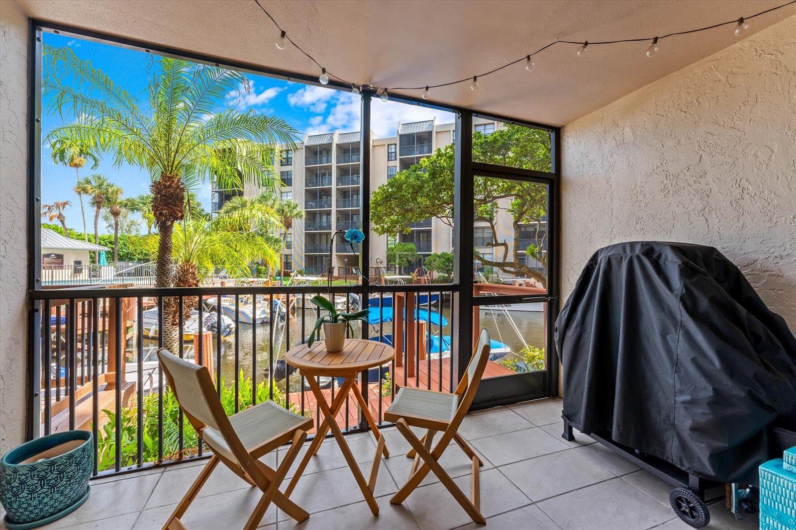 21 ROYAL PALM Way 1050 photo 20