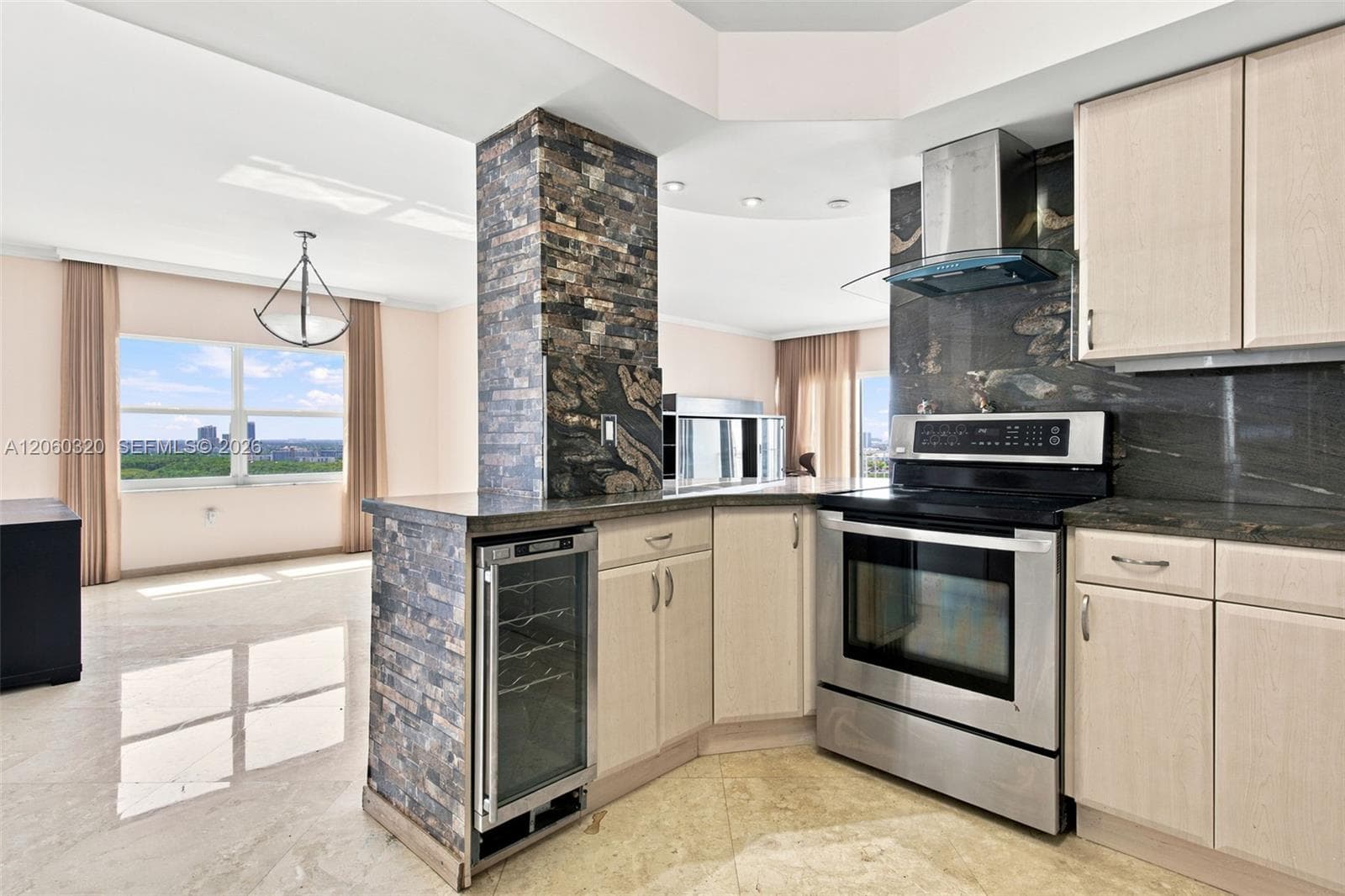500 Bayview Dr 2121 photo 6