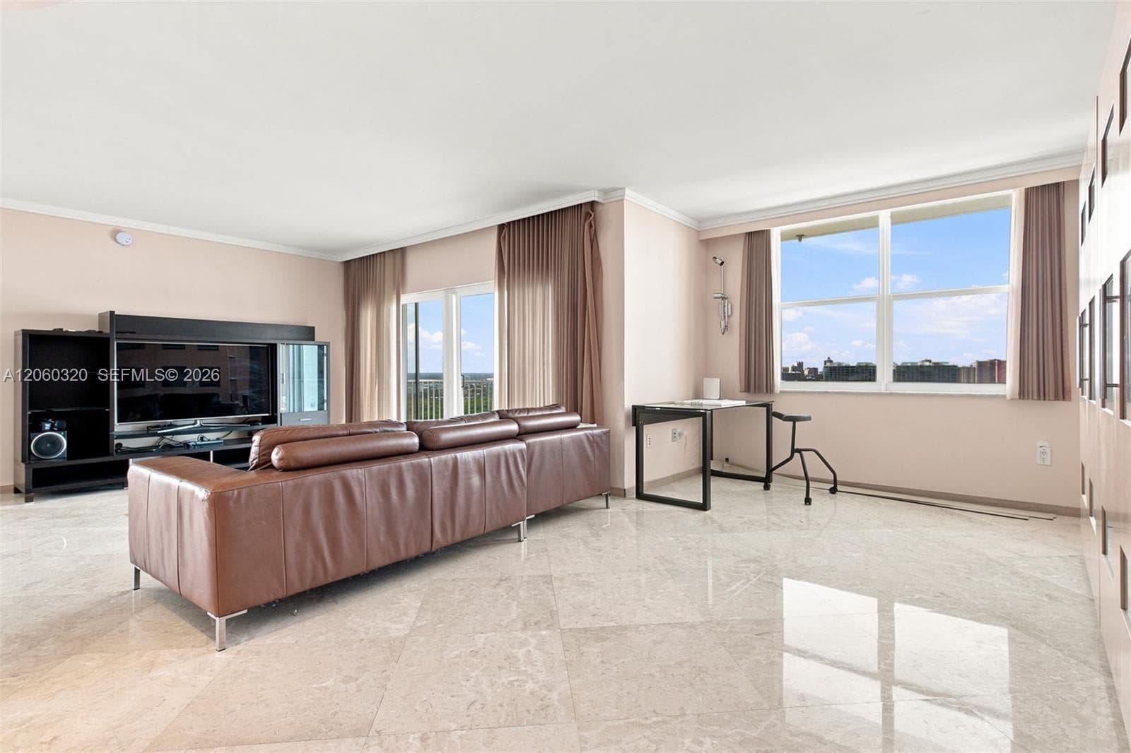 500 Bayview Dr 2121 photo 4