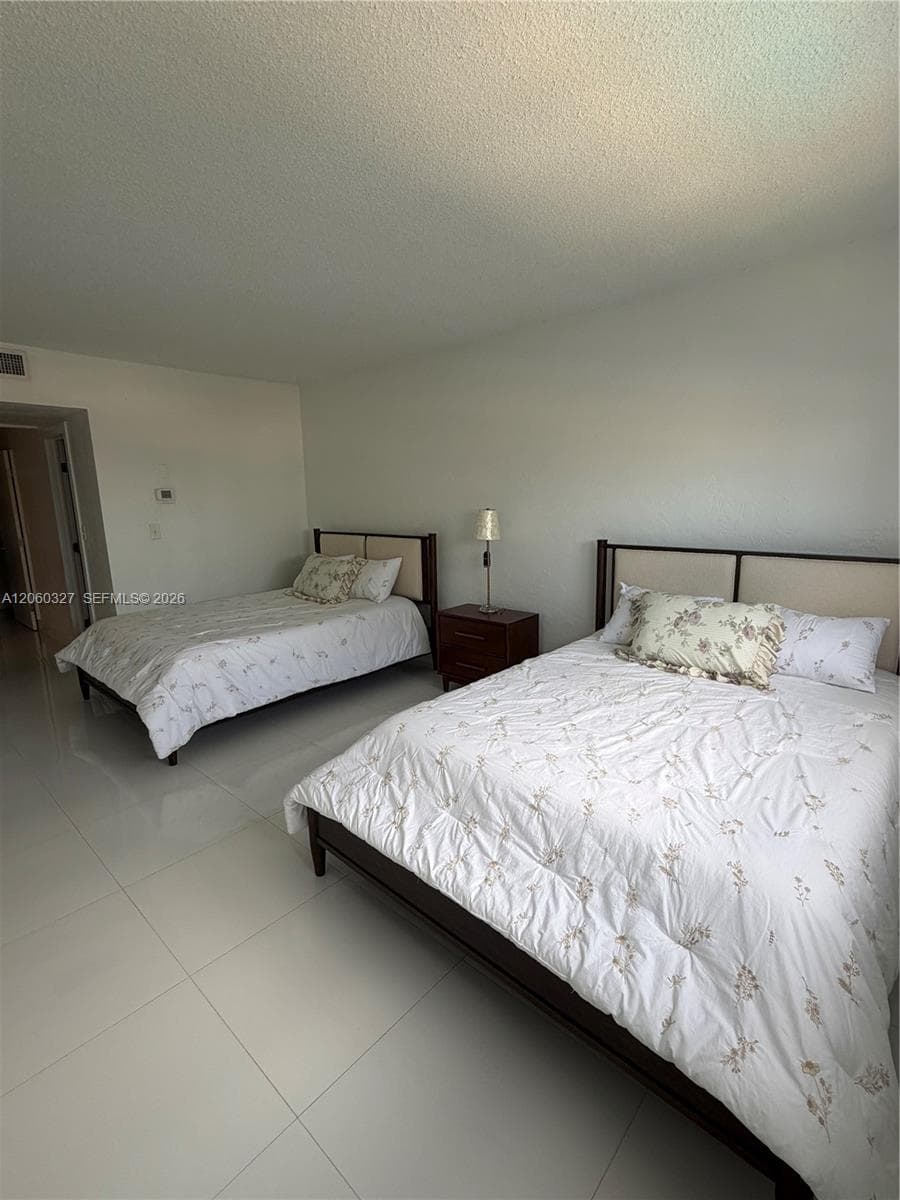 19390 Collins Ave 1007 photo 10