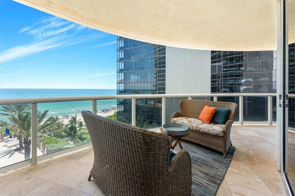 17201 COLLINS Avenue 805 photo 11