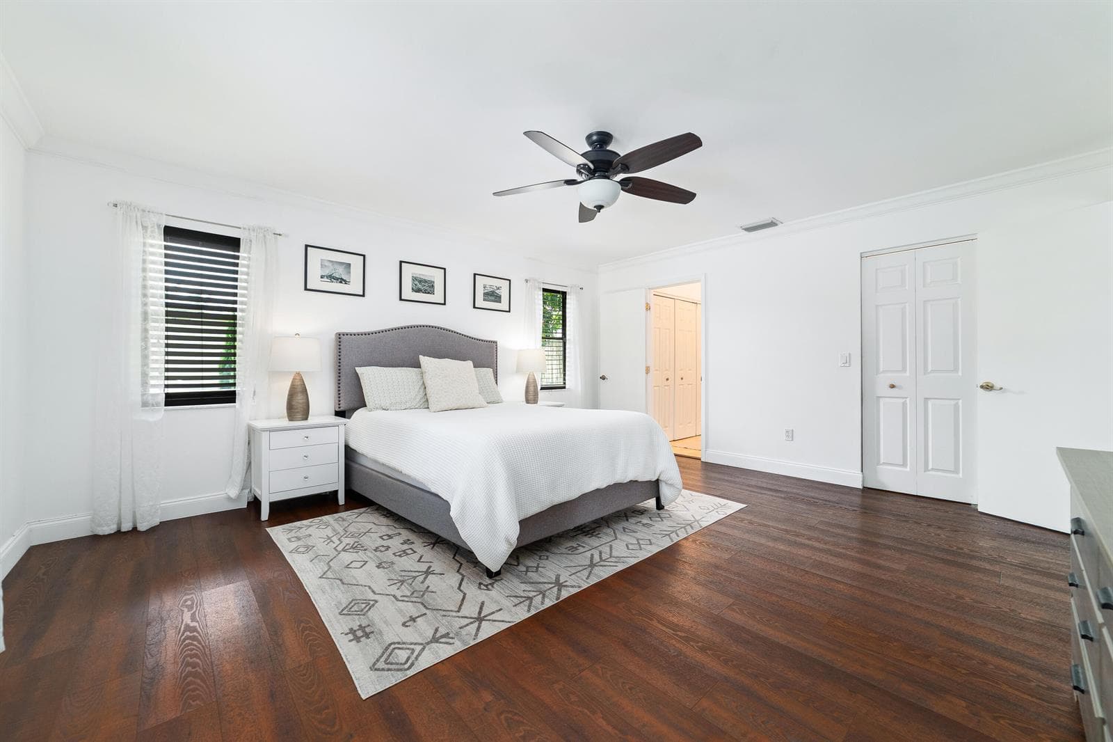 110 W Mango Road photo 17