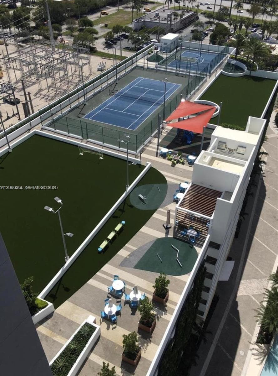 16385 Biscayne Blvd 1818 photo 22