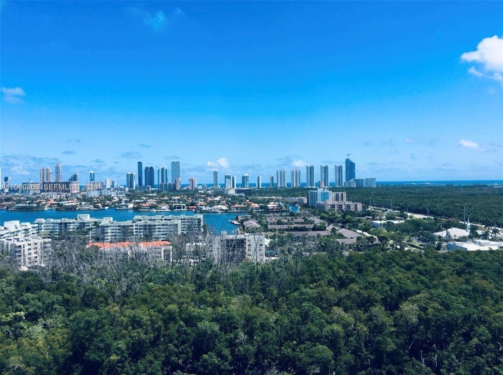 16385 Biscayne Blvd 1818 photo 20