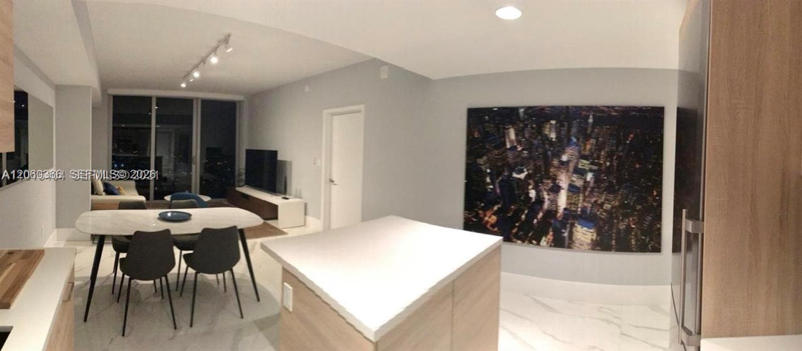 16385 Biscayne Blvd 1818 photo 10
