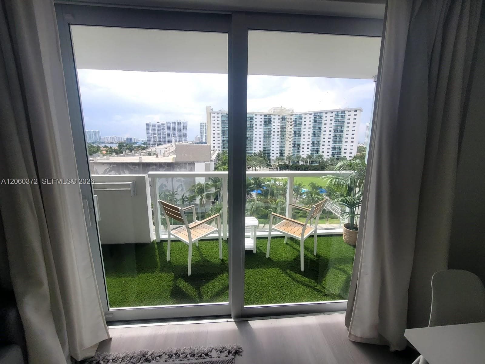 19201 Collins Ave 632 photo 6