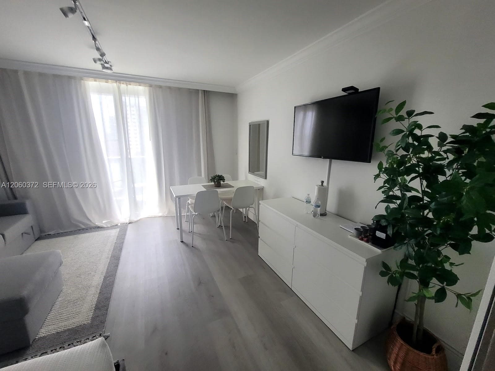 19201 Collins Ave 632 photo 7