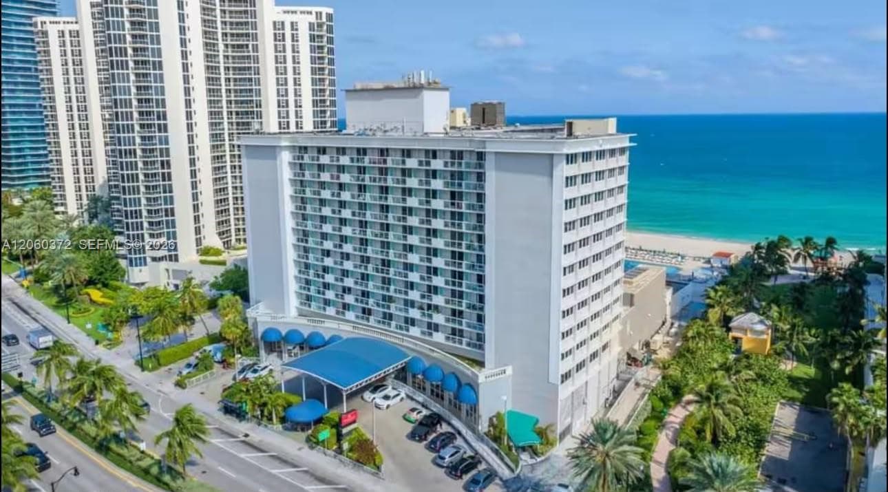 19201 Collins Ave 632 photo 19