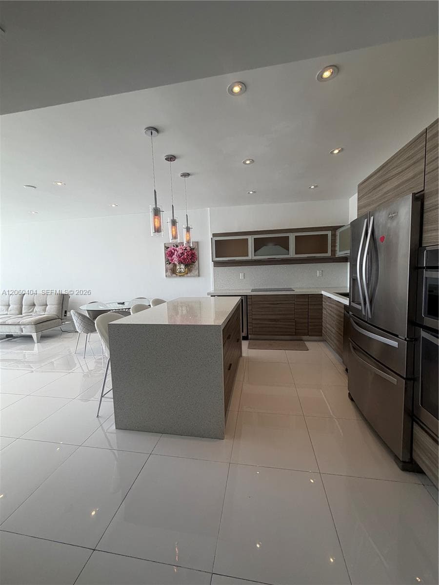 19390 Collins Ave PH-6 photo 4