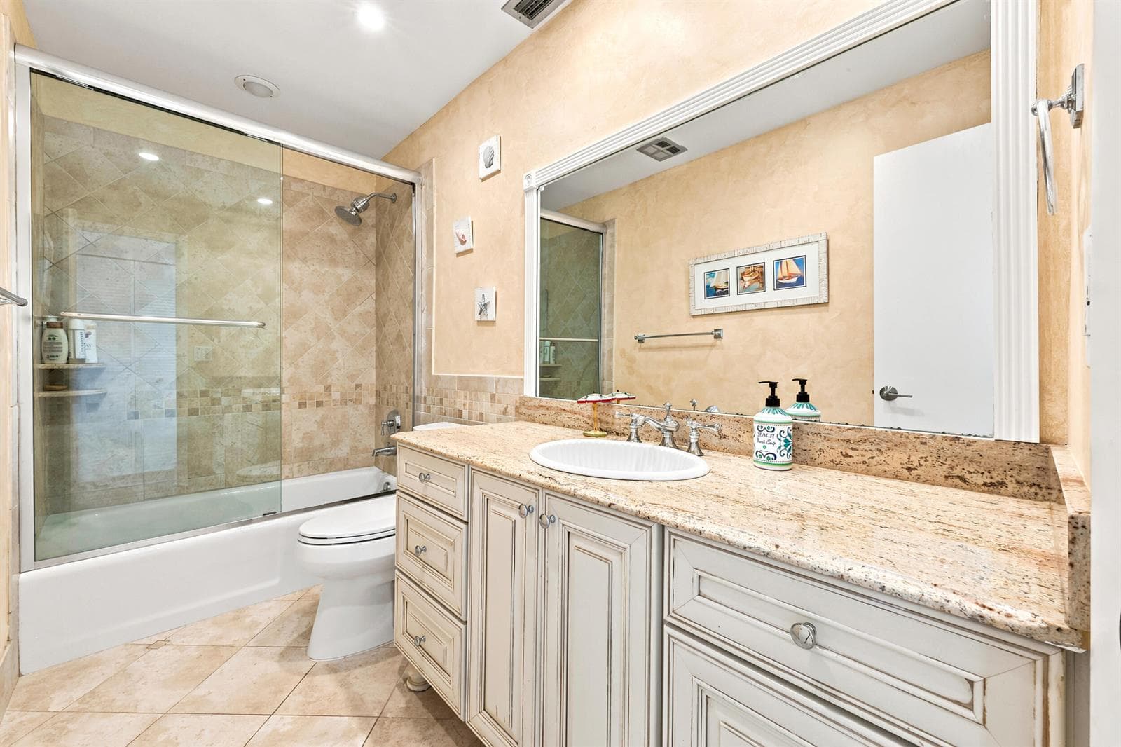 250 S Ocean Boulevard 263 photo 16
