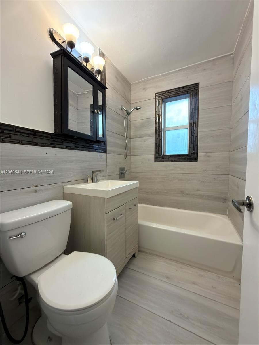 1035 Atlantic Ave photo 12