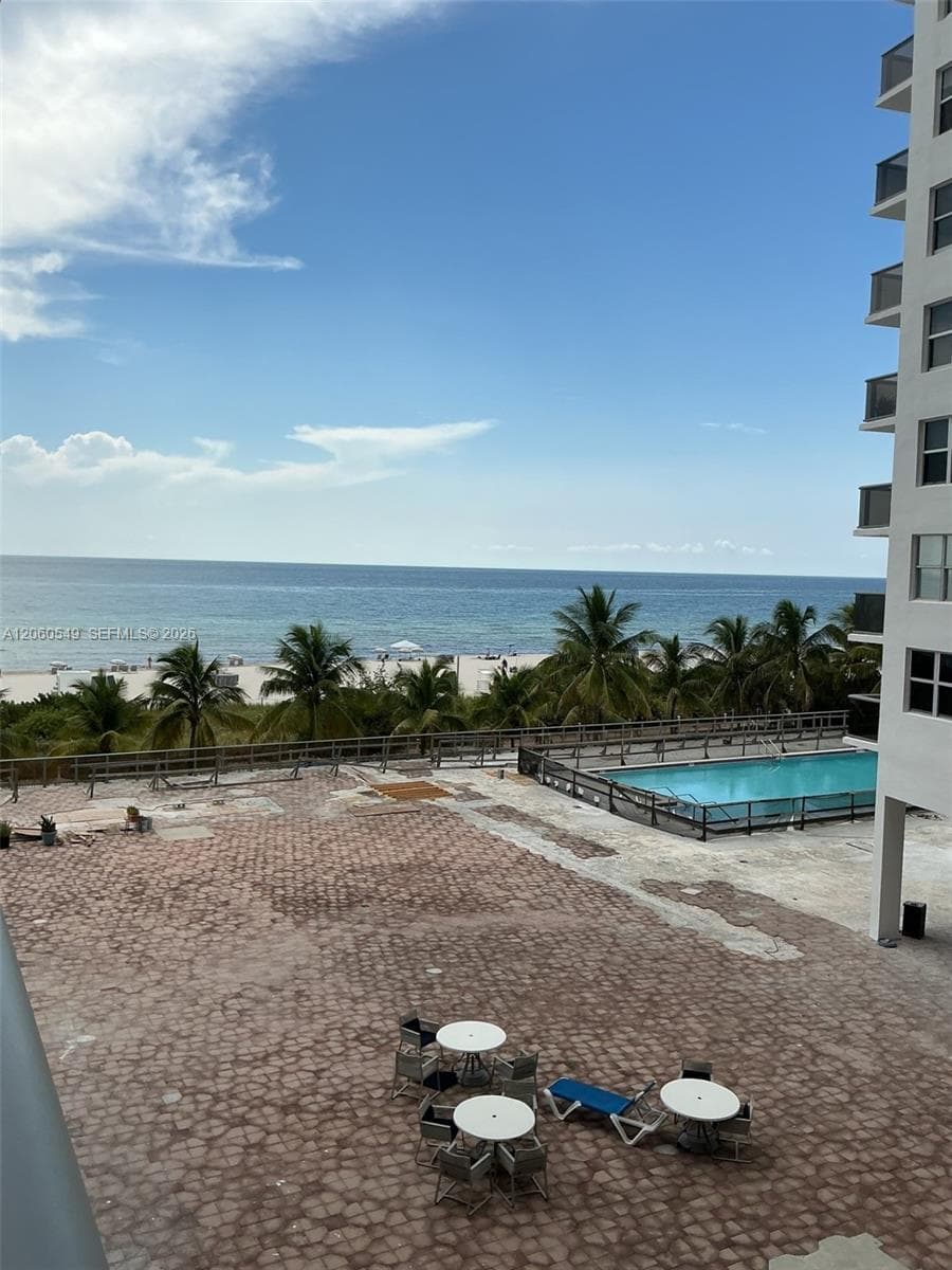 6039 Collins Ave 516 photo 17