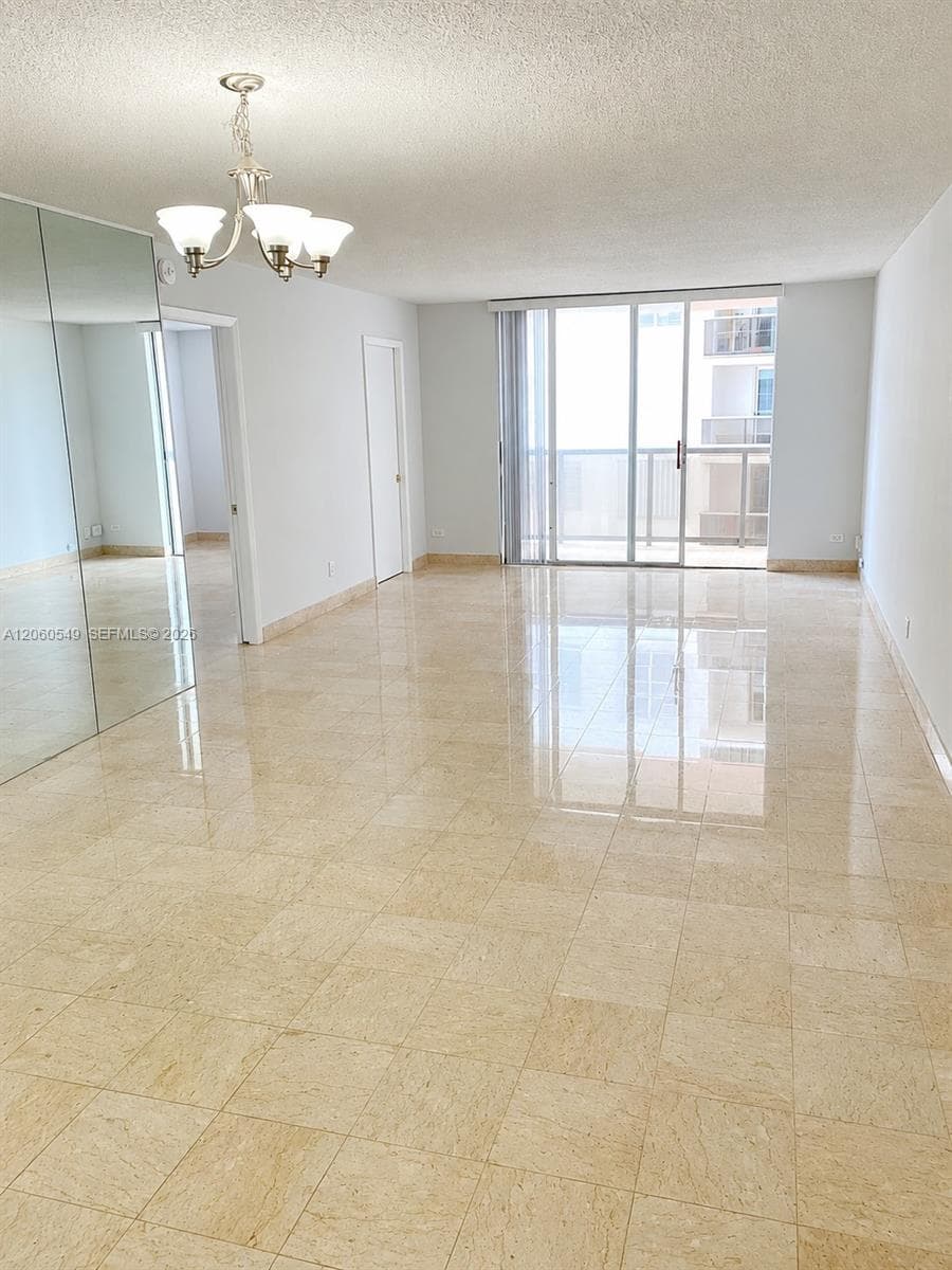 6039 Collins Ave 516 photo 4