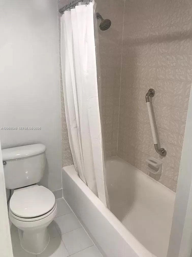 6039 Collins Ave 516 photo 8