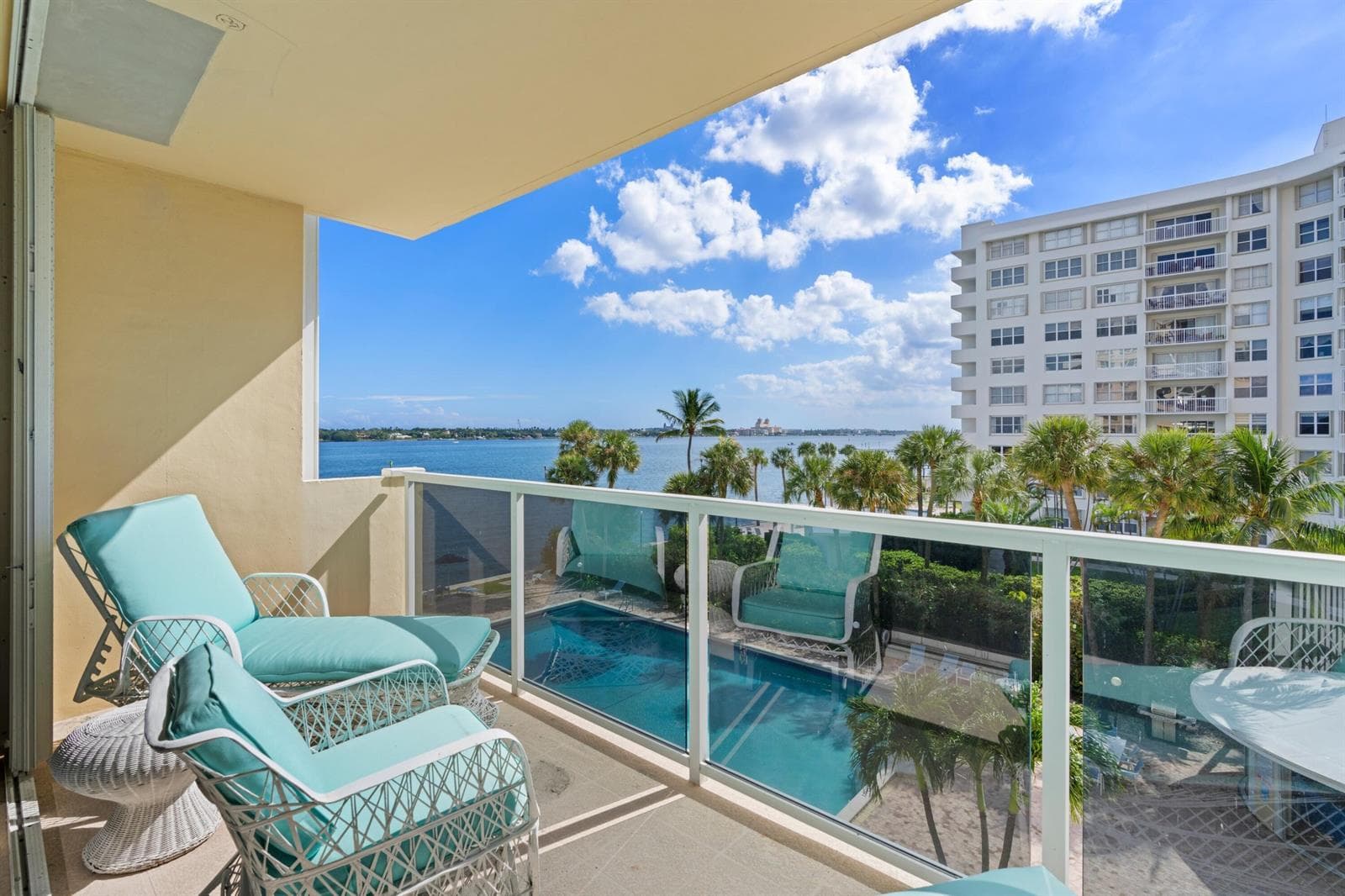 2800 N FLAGLER Drive 404 photo 5