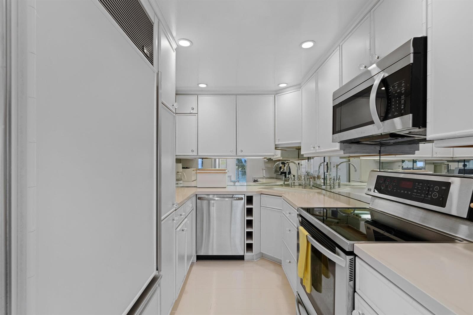 2800 N FLAGLER Drive 404 photo 15