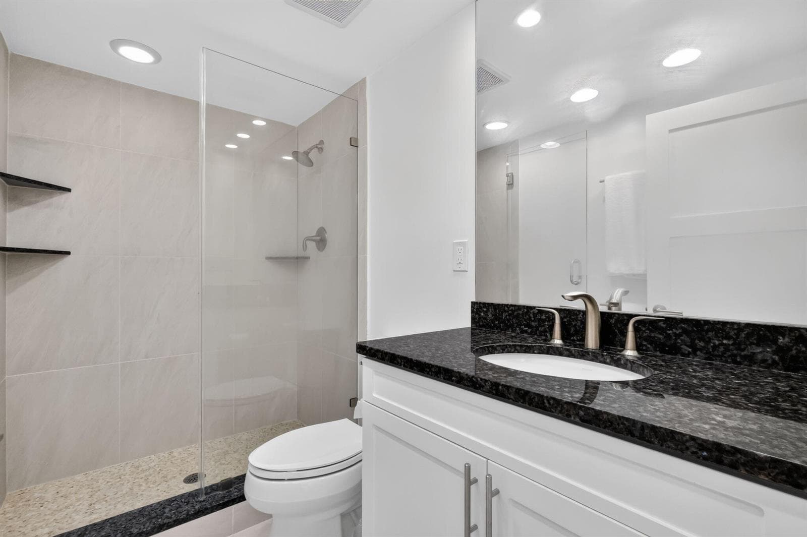 2295 S OCEAN Boulevard 418 photo 15