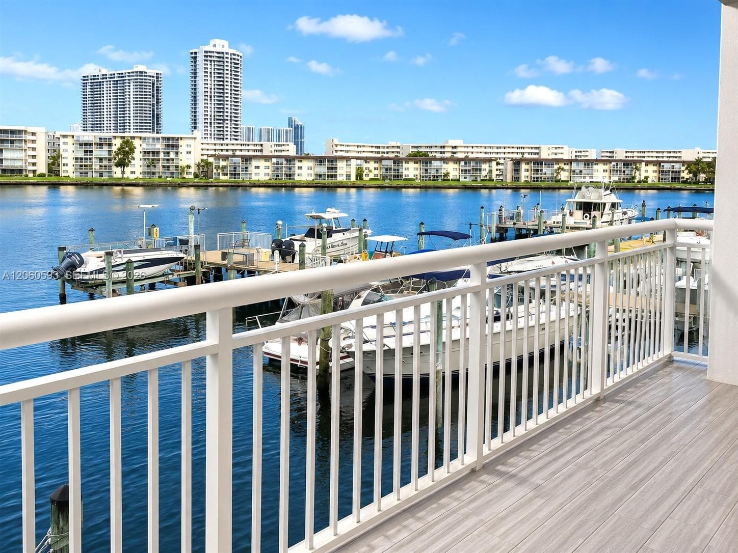 18071 Biscayne Blvd 302 photo 2