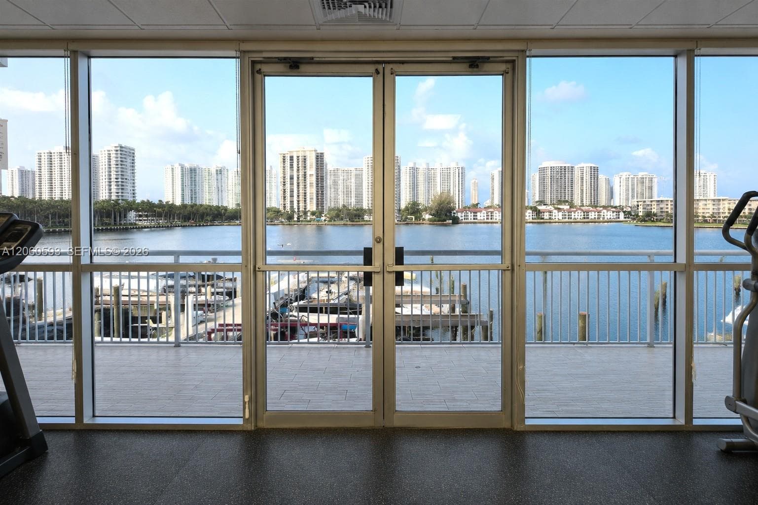 18071 Biscayne Blvd 302 photo 20
