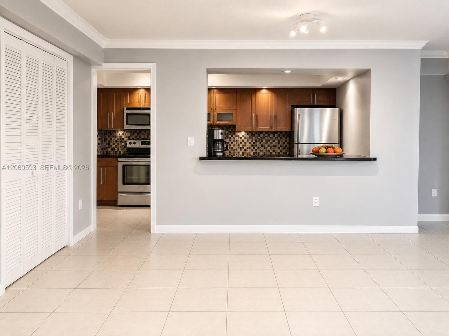 18071 Biscayne Blvd 302 photo 8