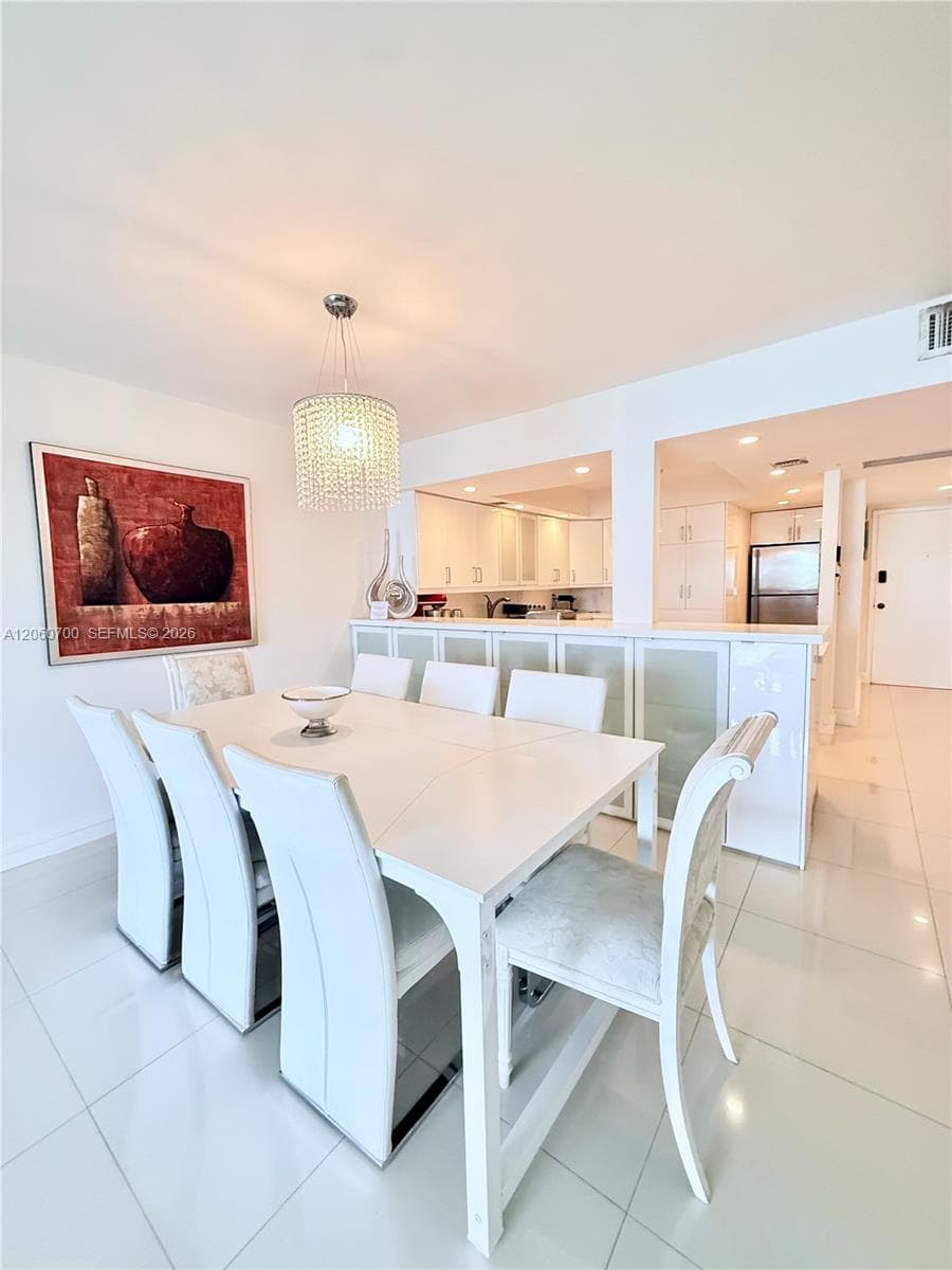 3140 S Ocean Dr 310 photo 6