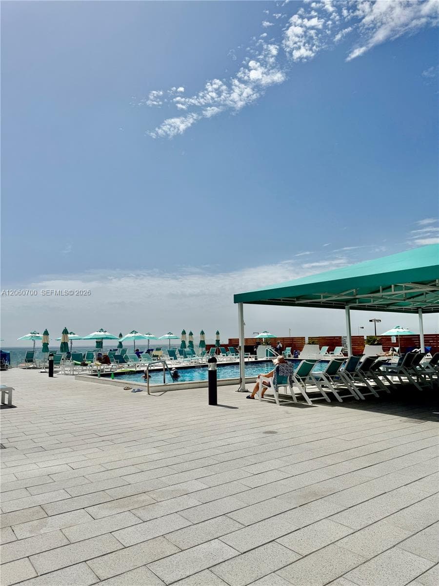 3140 S Ocean Dr 310 photo 17