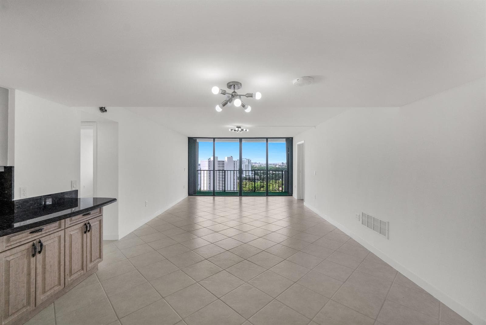 5600 N Flagler Drive 2504 photo 7