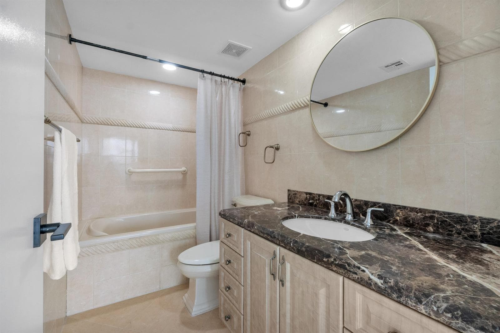5600 N Flagler Drive 2504 photo 10