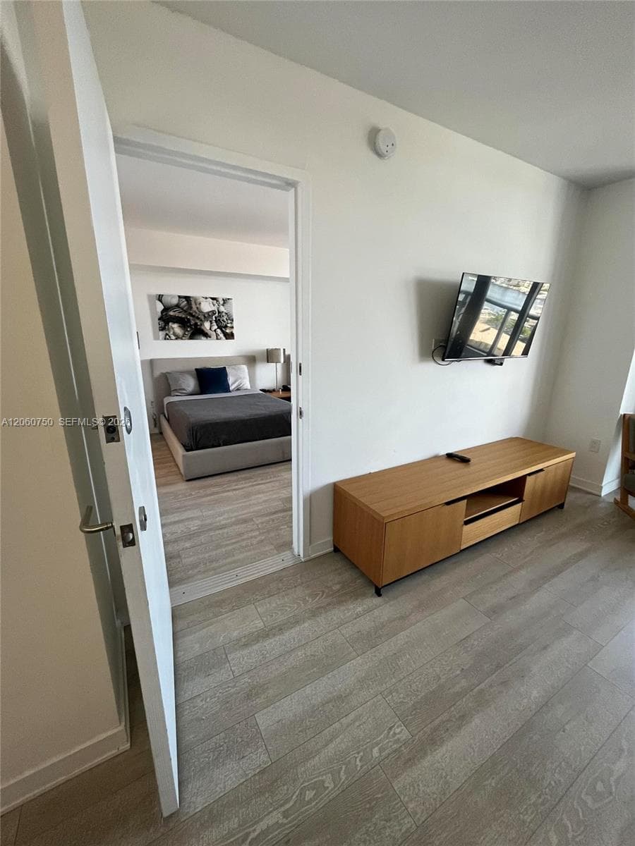 2602 E Hallandale Beach Blvd 1105 photo 14