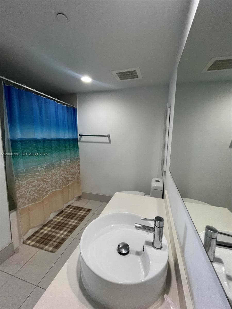 2602 E Hallandale Beach Blvd 1105 photo 11