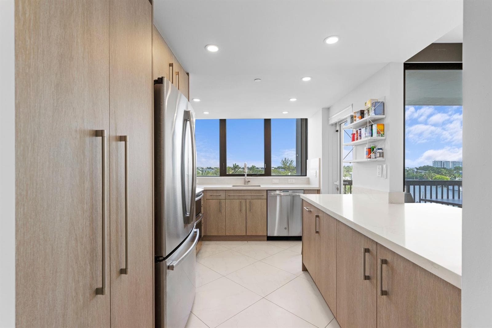 1361 S Ocean Boulevard 407 photo 8