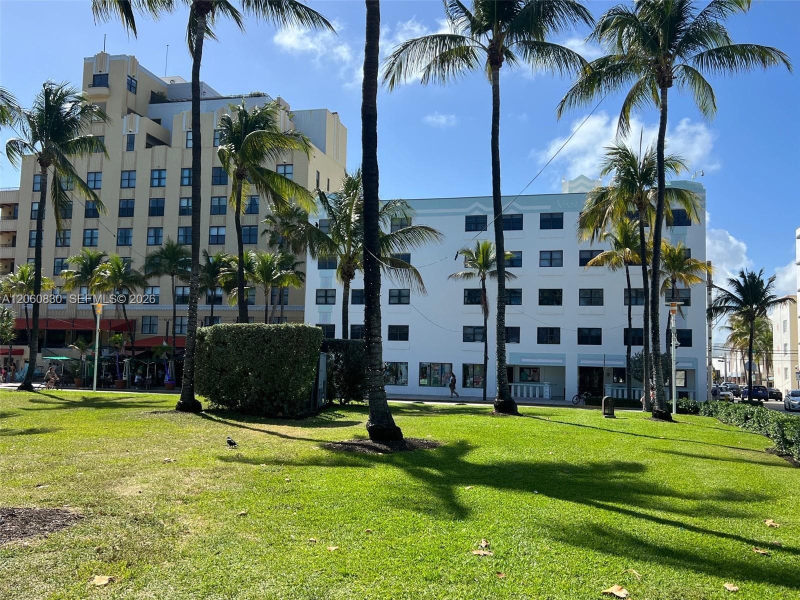 1390 Ocean Dr 101 photo 1
