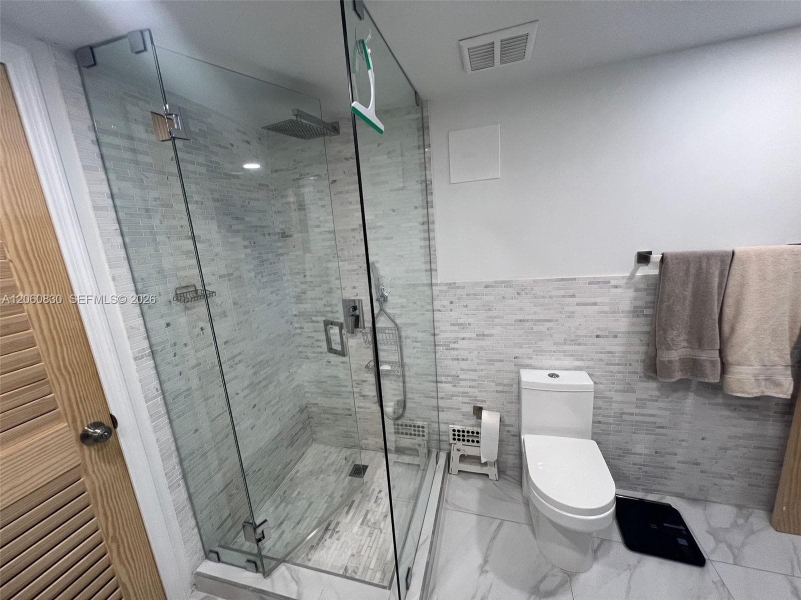 1390 Ocean Dr 101 photo 24