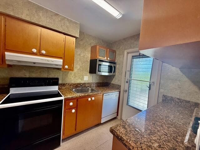 809 HUMMINGBIRD Way 7C photo 5