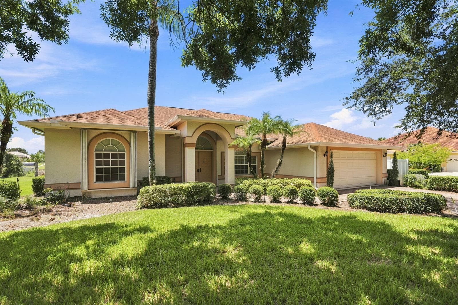 2624 SW RIVER SHORE Drive photo 2