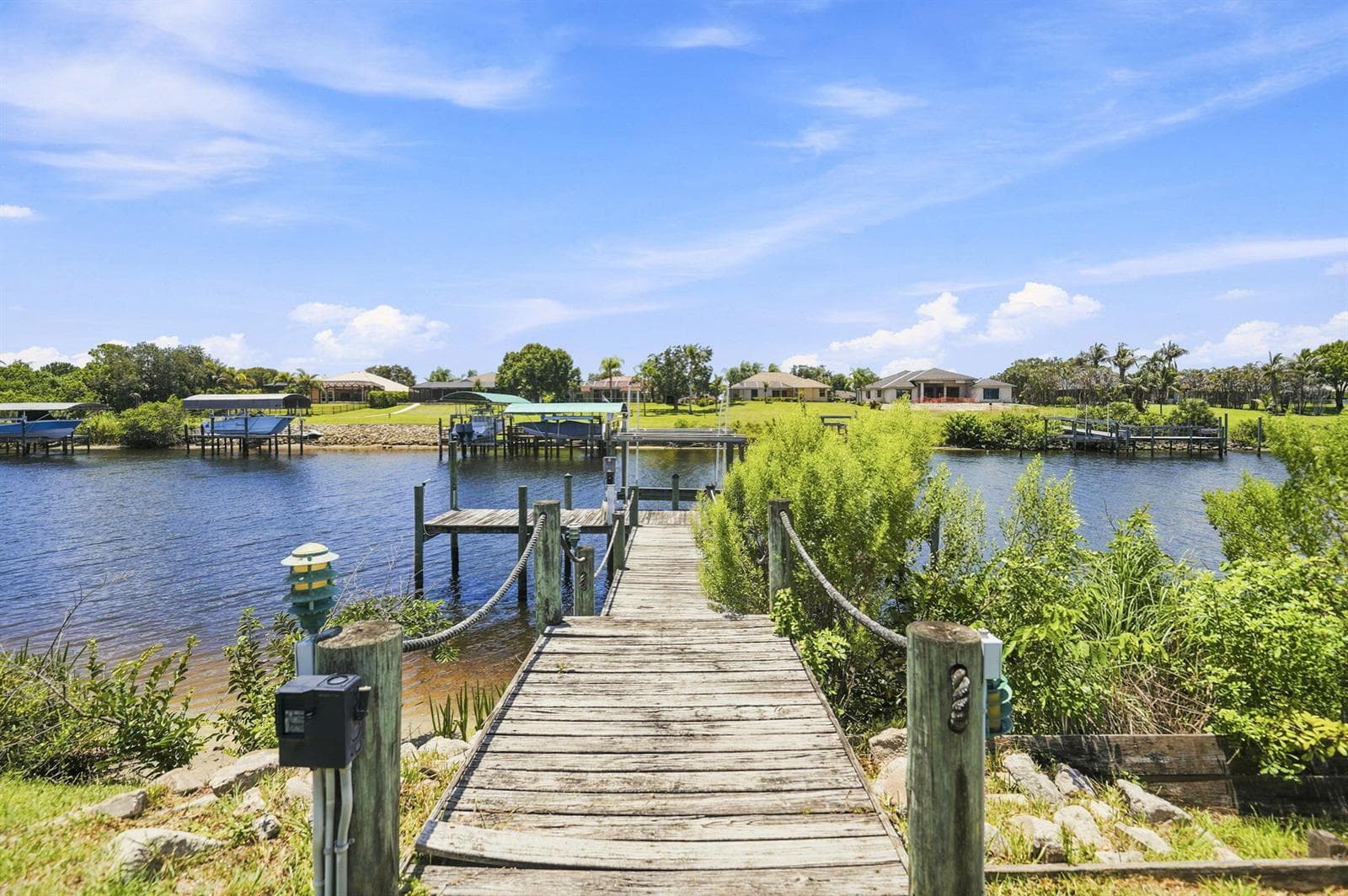 2624 SW RIVER SHORE Drive photo 12