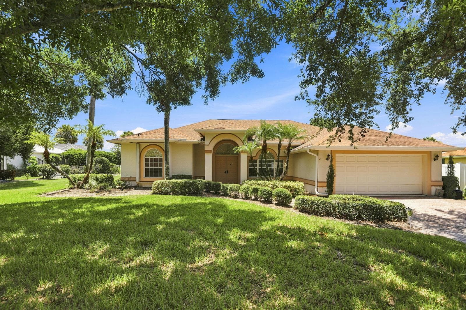 2624 SW RIVER SHORE Drive photo 3