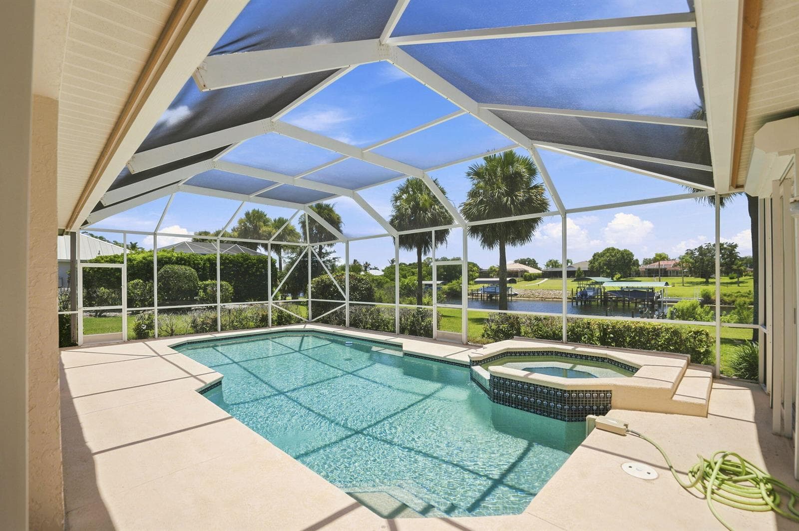 2624 SW RIVER SHORE Drive photo 14