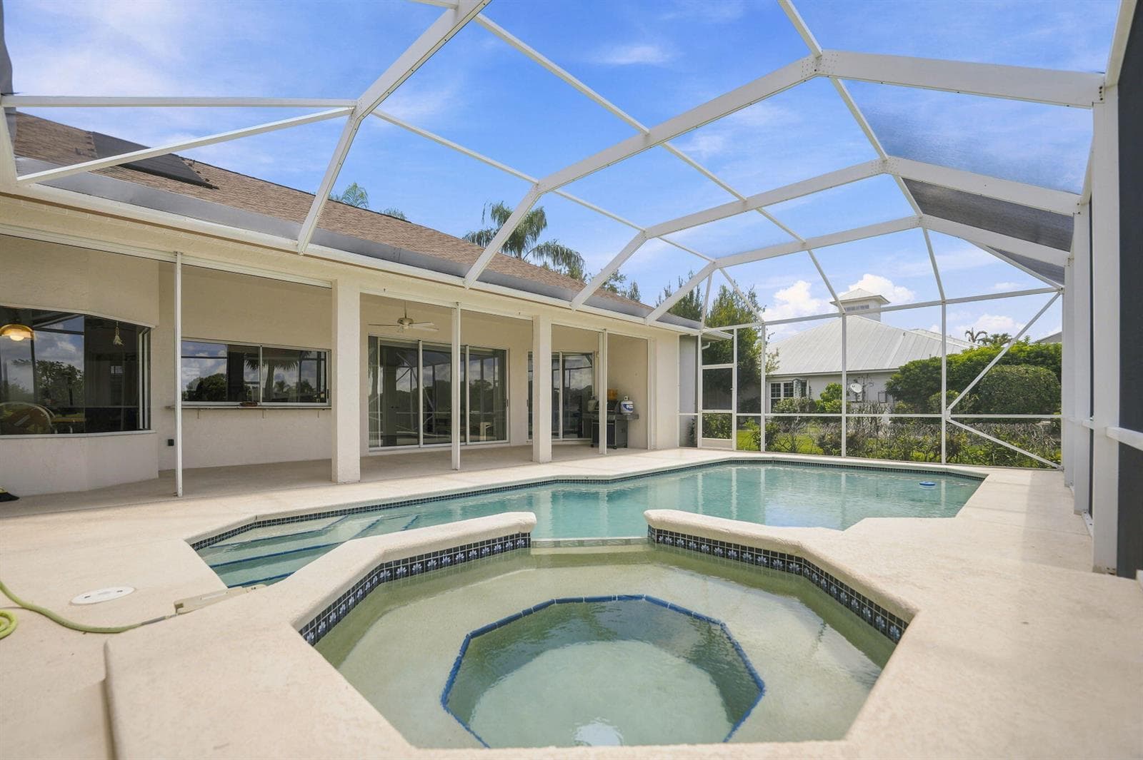 2624 SW RIVER SHORE Drive photo 18
