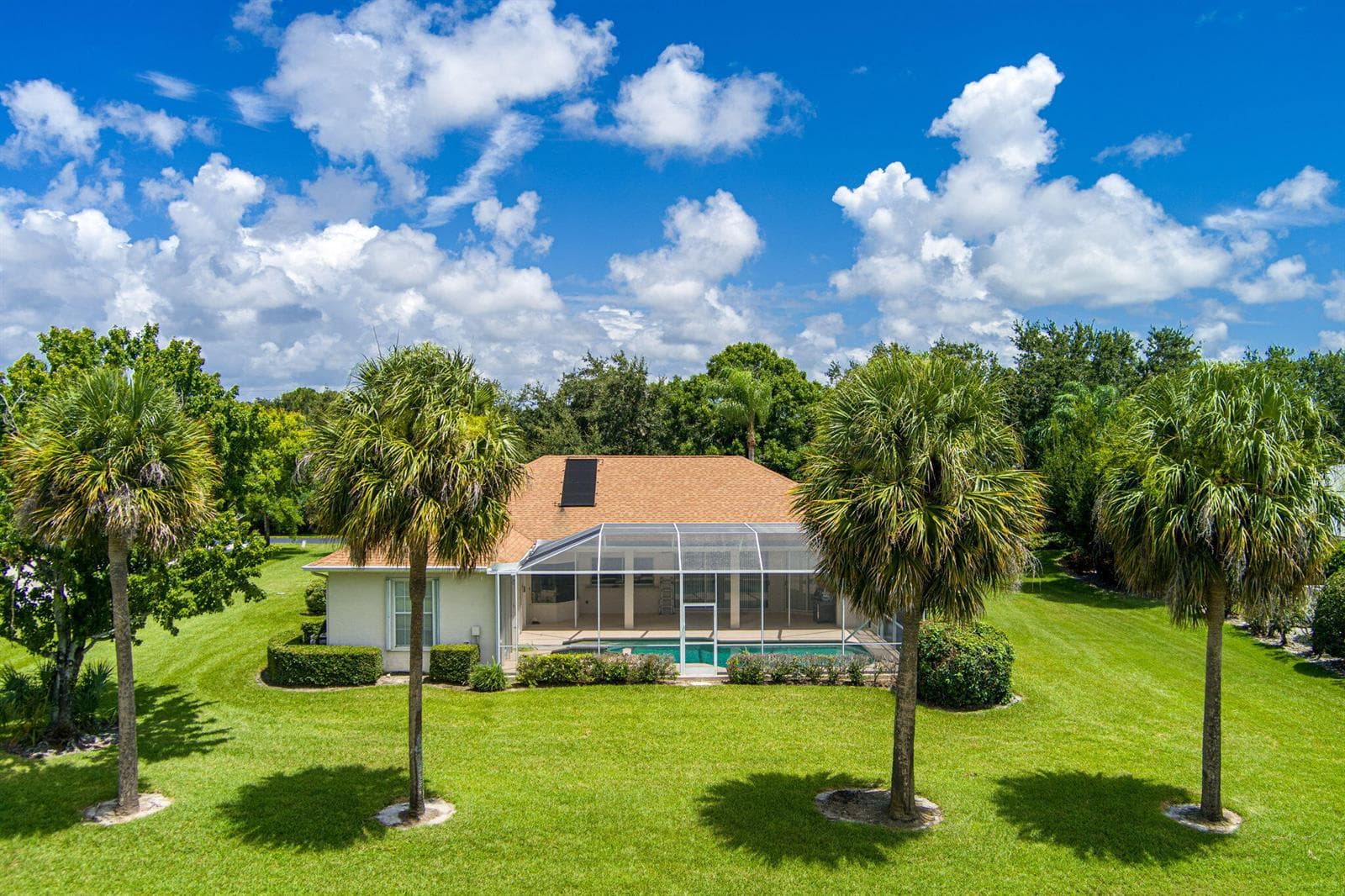2624 SW RIVER SHORE Drive photo 4