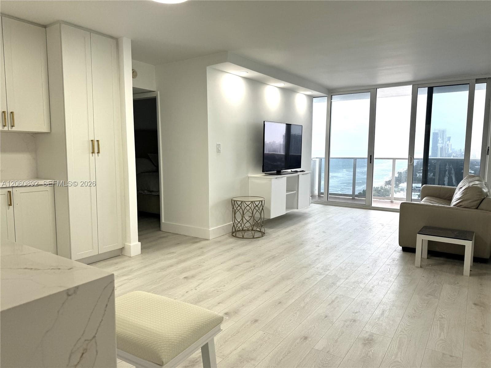 3140 S Ocean Dr 2403 photo 6