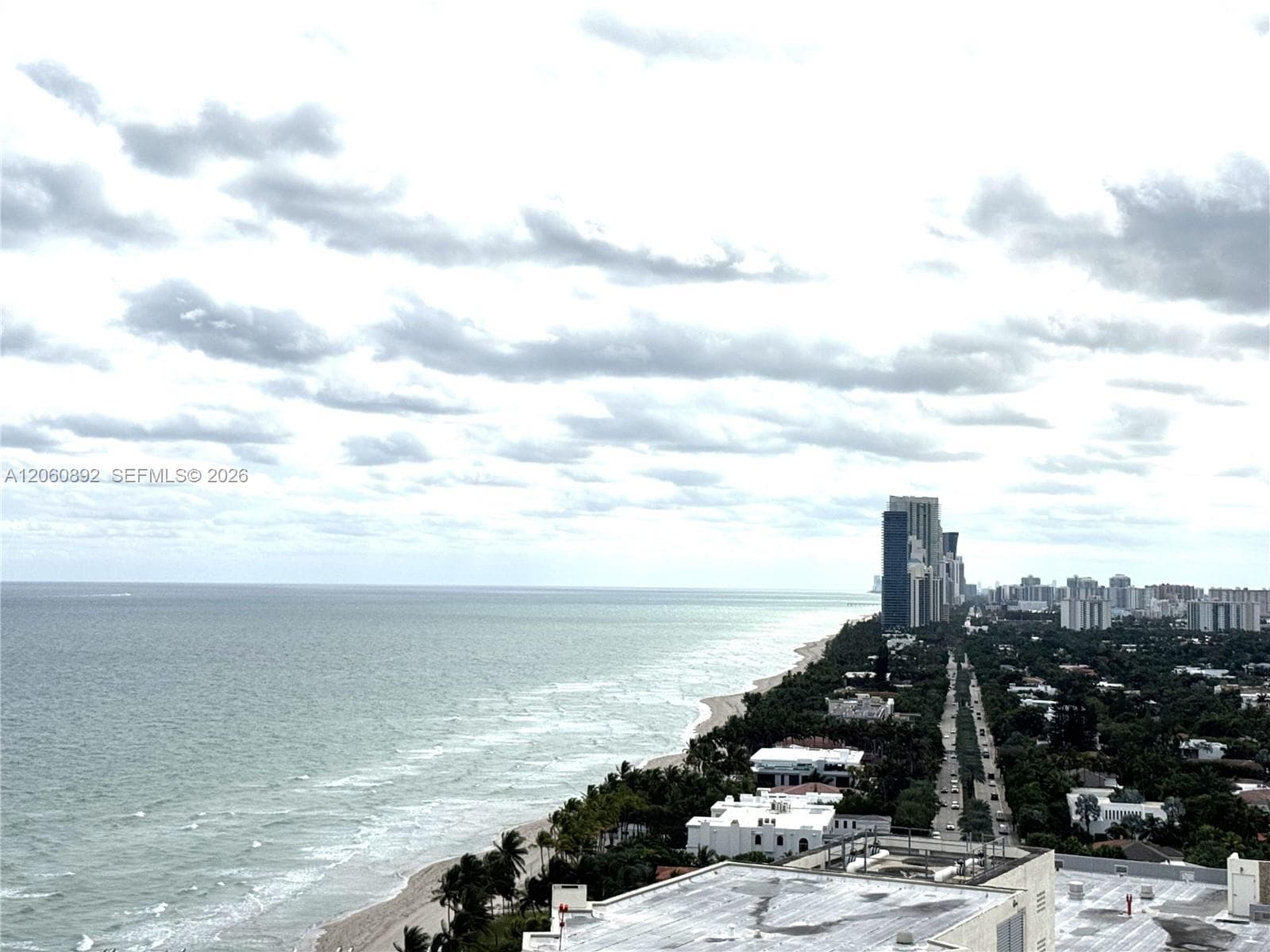 3140 S Ocean Dr 2403 photo 1