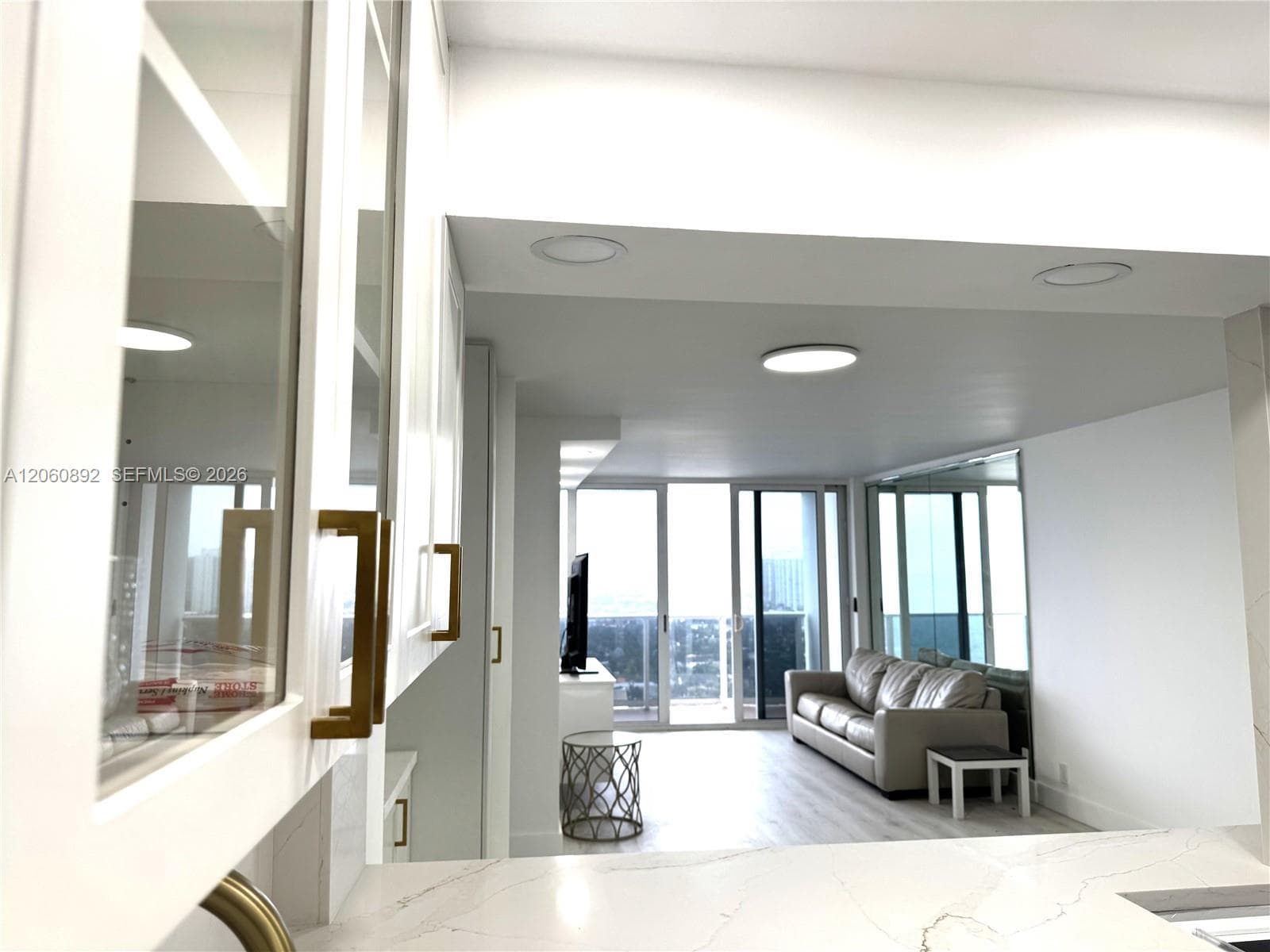 3140 S Ocean Dr 2403 photo 5