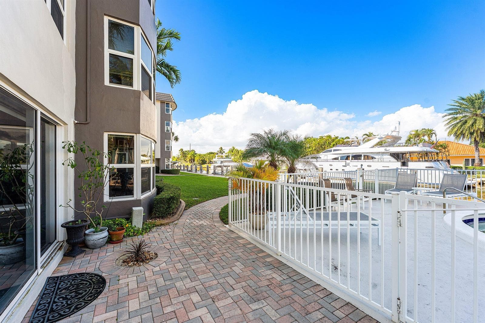 3031 NE 51ST Street 106W photo 16