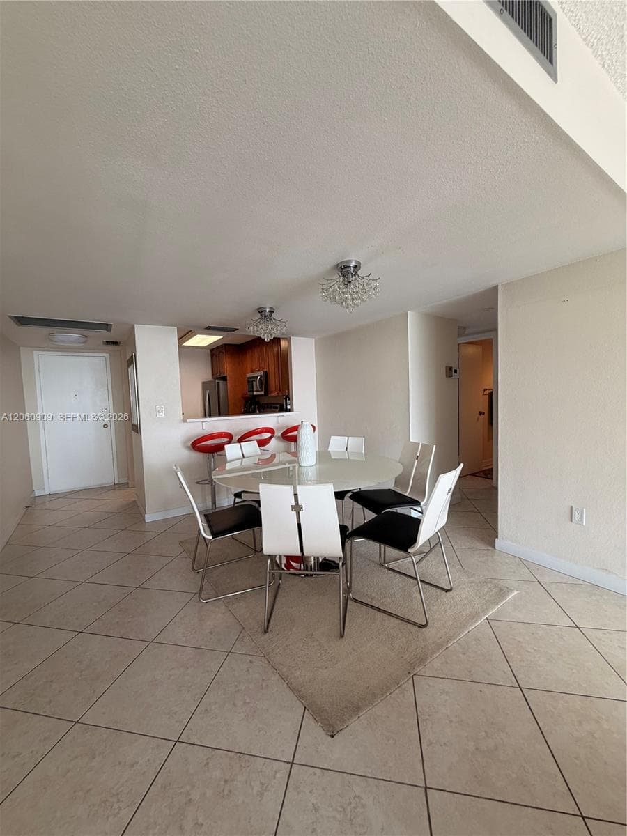 3375 N Country Club Dr 602 photo 3